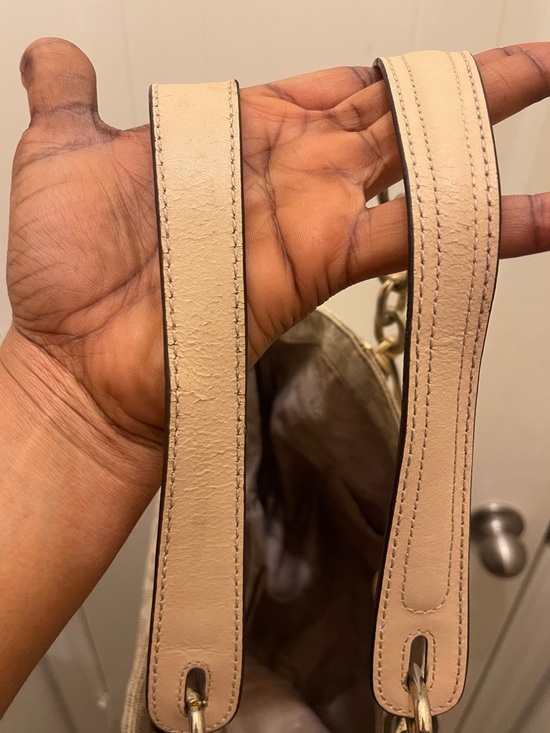 Michael Michael Kors please check all picture of condition - Picture 15 of 17